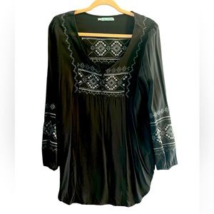 Maurices black flowey shirt with embroidery on front back and sleeves